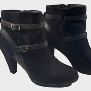 (White Mountain)- Black Heel Boots